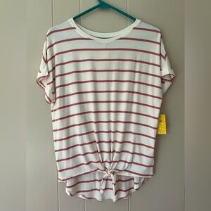 NWT Rumi and Ryder brand Tie Front Short Sleeved Knit Top. Size XL